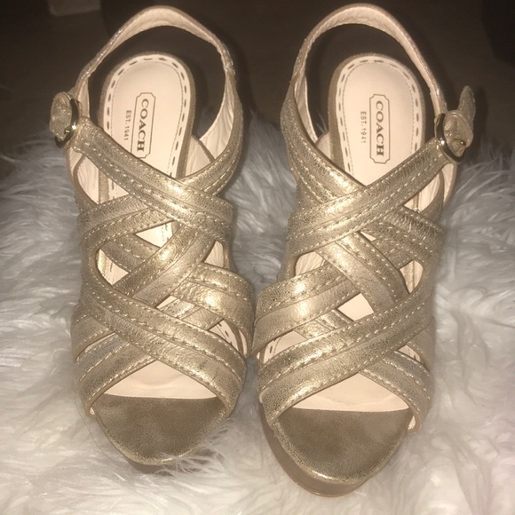 Coach gold leather strap heel - Picture 1 of 8